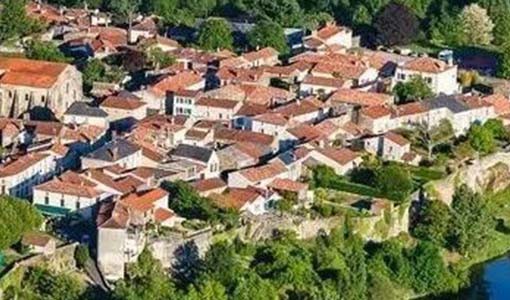 合江回乡建别墅为什么一定要选专业乡墅公司